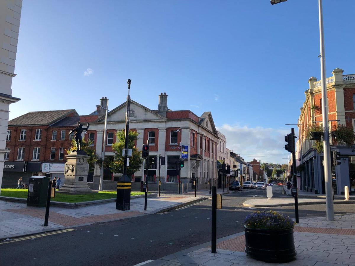 Central Lisburn Duplex Apartment Siren Stays Kültér fotó